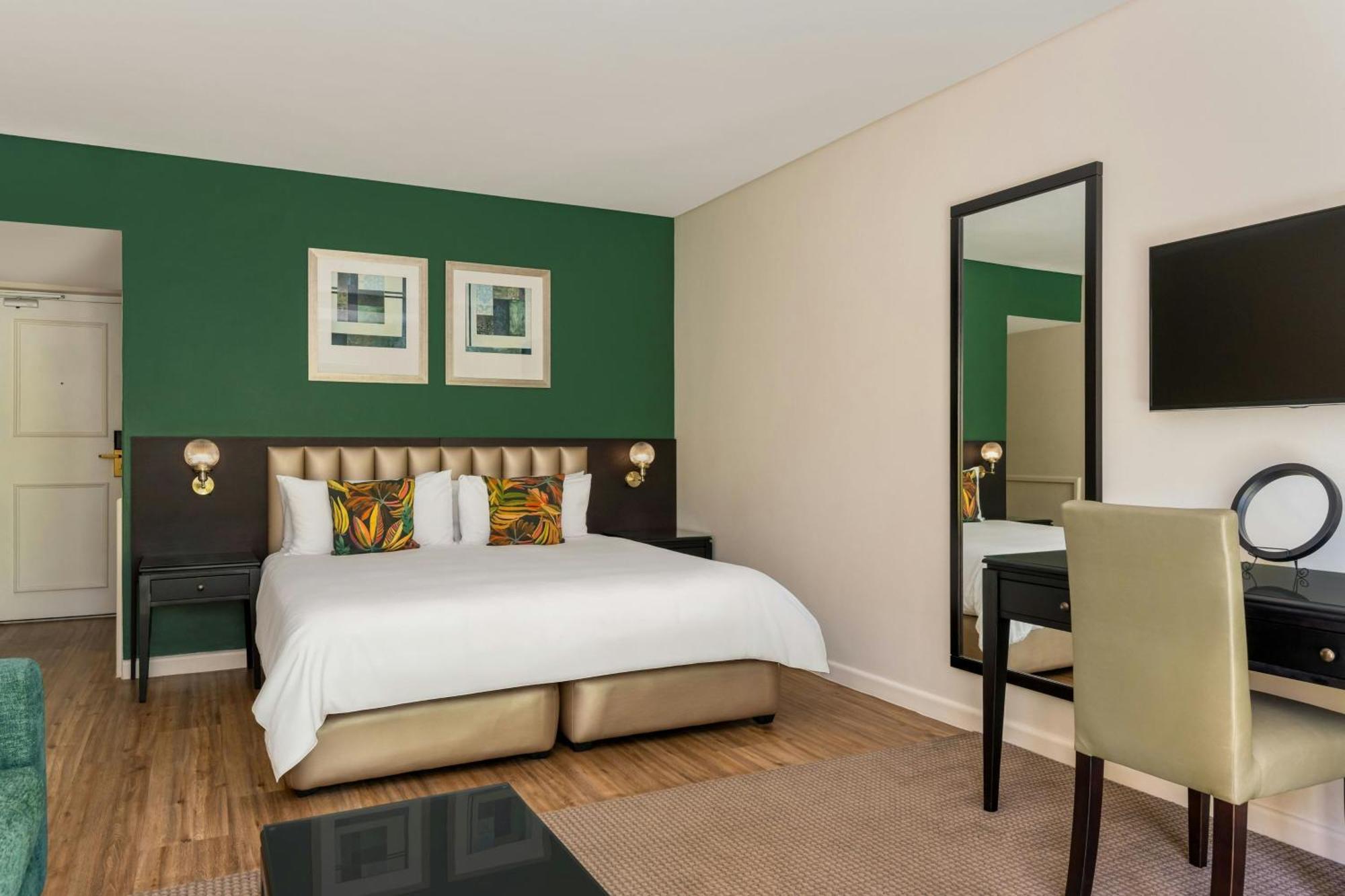 Hotel Lord Charles Hotel, Somerset West, A Tribute Portfolio Somerset West